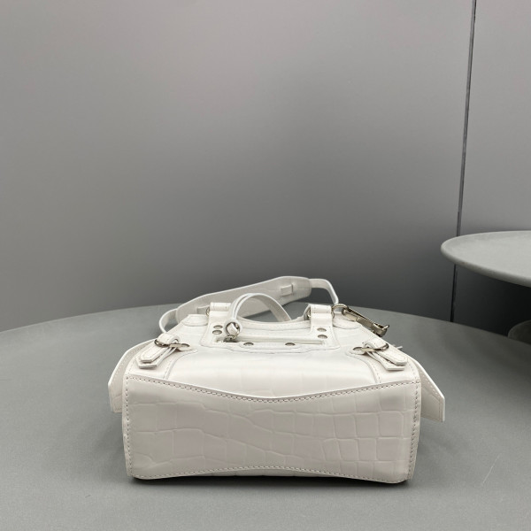 Ba*len*cia*ga neo classic nano top handle bag