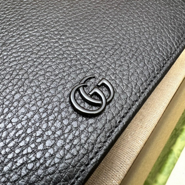 G*u*i gg marmont chain wallet
