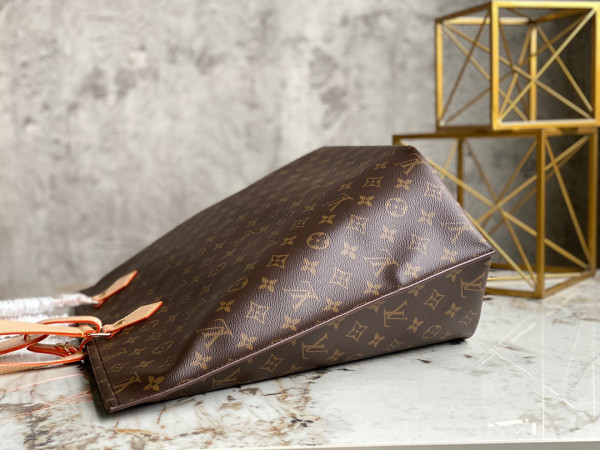 l0*is V*t0n all-in medium tote bag