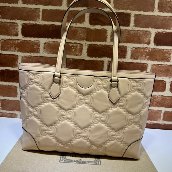 G*u*i gg matelassé leather medium tote