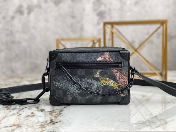 l0*is V*t0n mini soft trunk