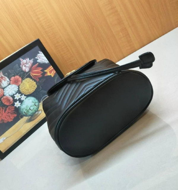 G*u*i gg marmont matelassé backpack 528129