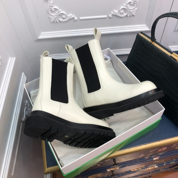 bo*te*ga Ve*ne*ta lug