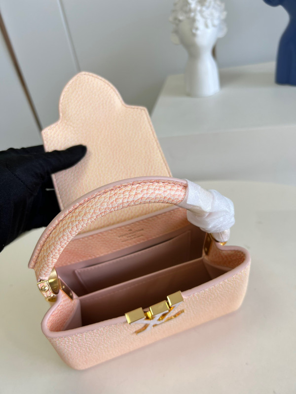 l0*is V*t0n capucines mini