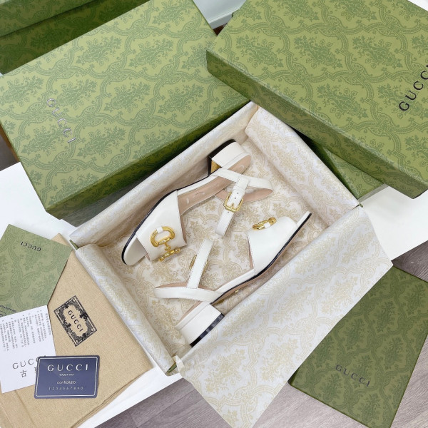 G*u*i baby mystic horsebit sandals