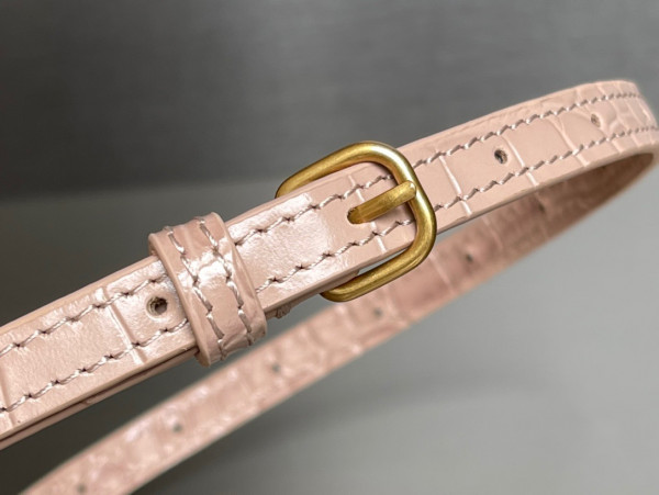 Ba*len*cia*ga hourglass