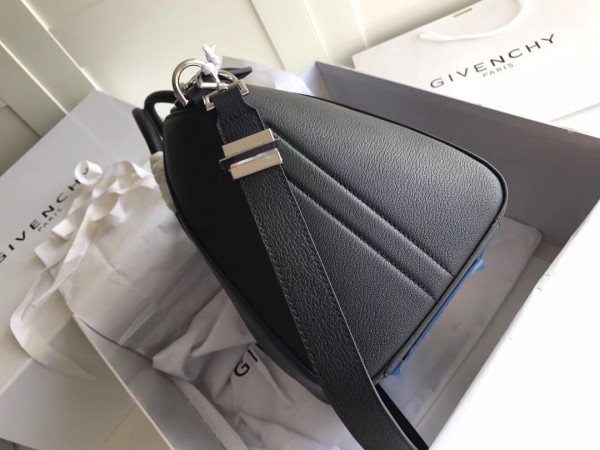 GIENVCHY ANTIGONA MINI/SMALL/MEDIUM IN GRAINED LEATHER