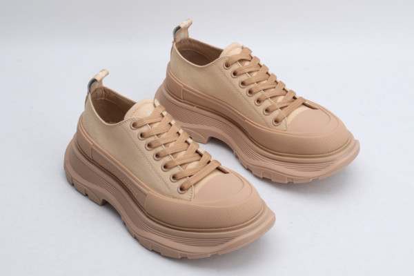 ale*d*r M*Q*en tread slick lace up