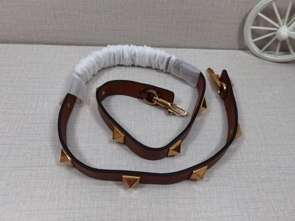 VALENTINO MEDIUM STRAW SUMMER TOTE