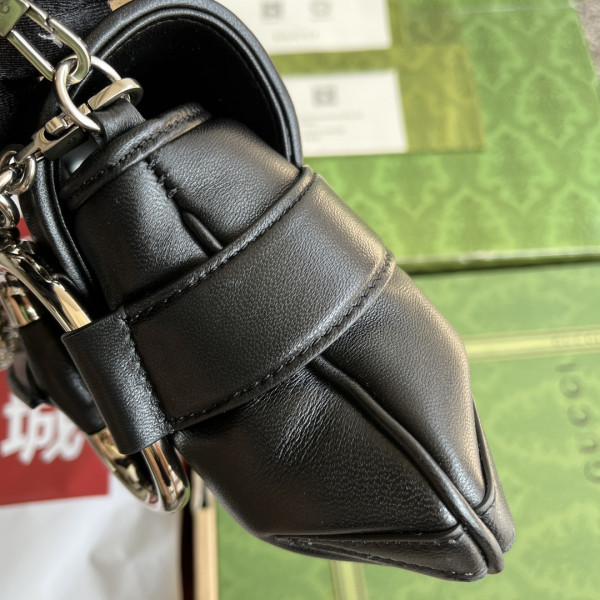 G*u*i horsebit chain medium shoulder bag