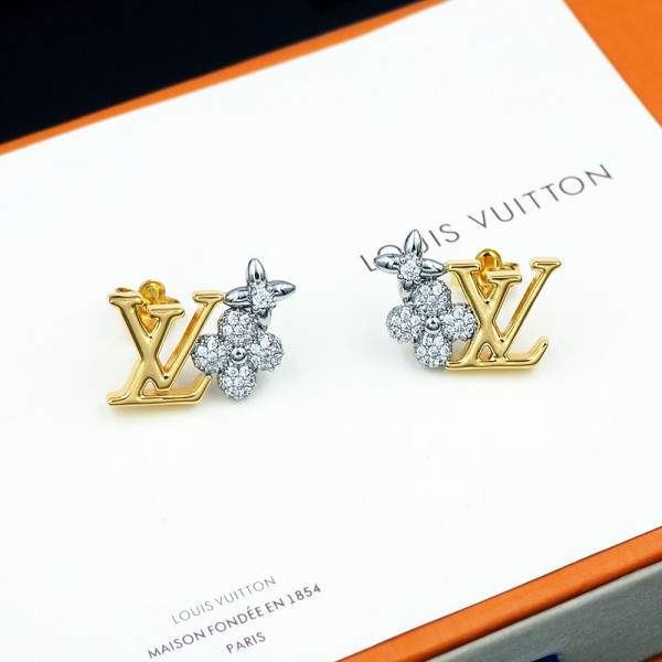l0*is V*t0n earrings