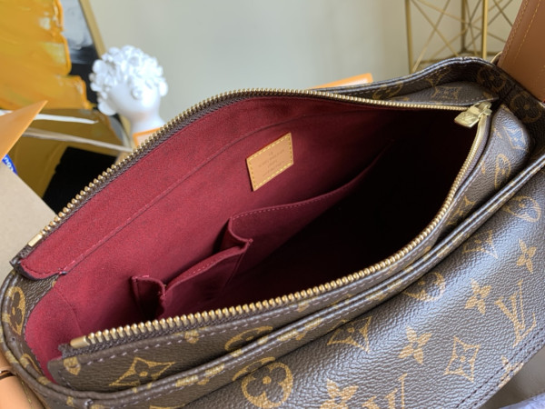 l0*is V*t0n vintage bag-32*10*20cm