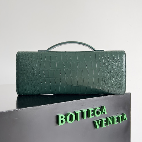bo*te*ga Ve*ne*ta long clutch andiamo with handle-31*13*3cm