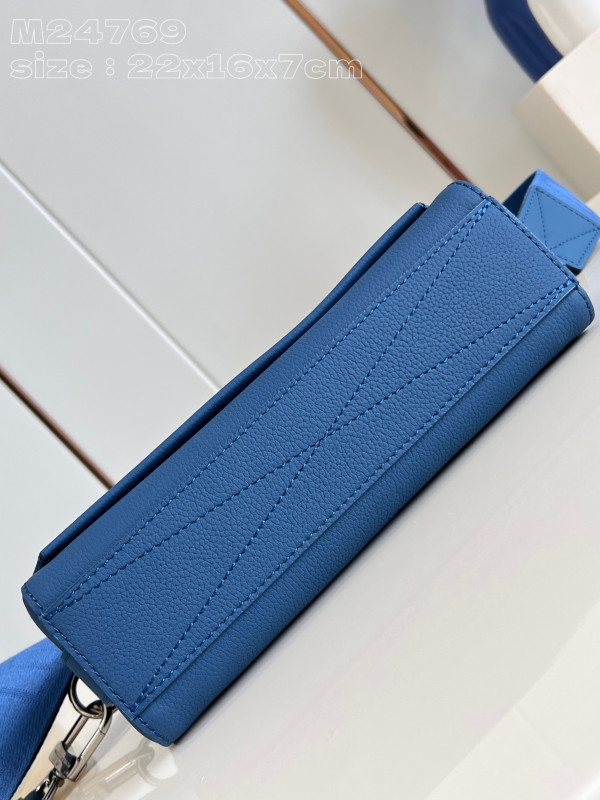 l0*is V*t0n takeoff messenger pm-22*16.5*7cm