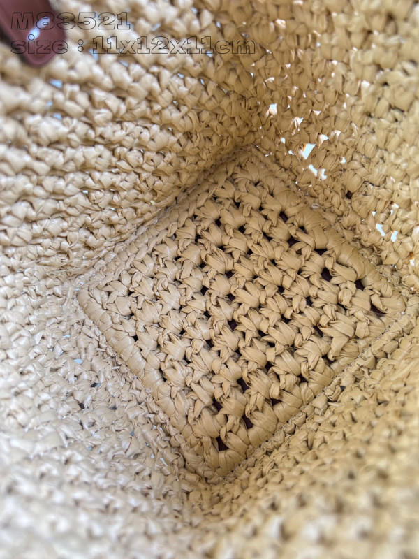 l0*is V*t0n noÉ purse