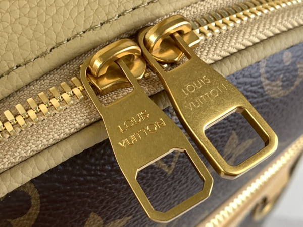 l0*is V*t0n ooutdoor backpack-44&19*31cm