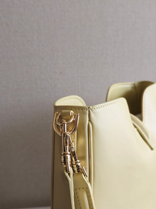 CELIN* SMALL CAMILLE 16 SOFT BAG