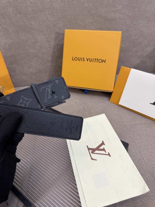 l0*is V*t0n men belt