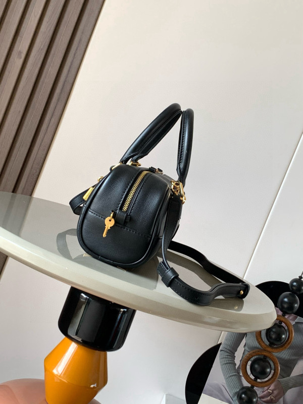 L0ew* amazona 23 cropped bag in nappa calfskin - 23*10*11cm