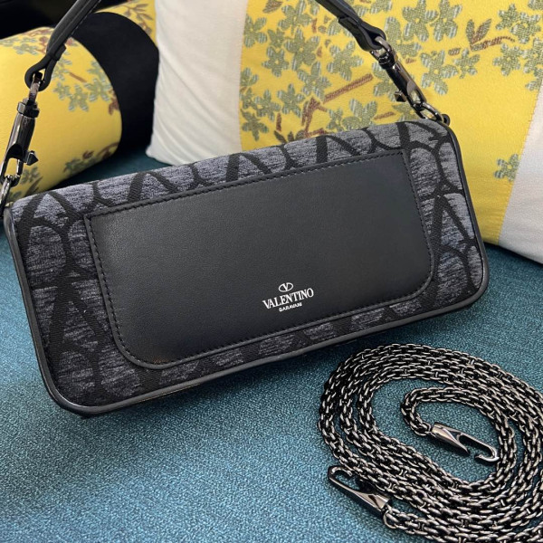 VALENTINO LOCÒ SHOULDER BAG