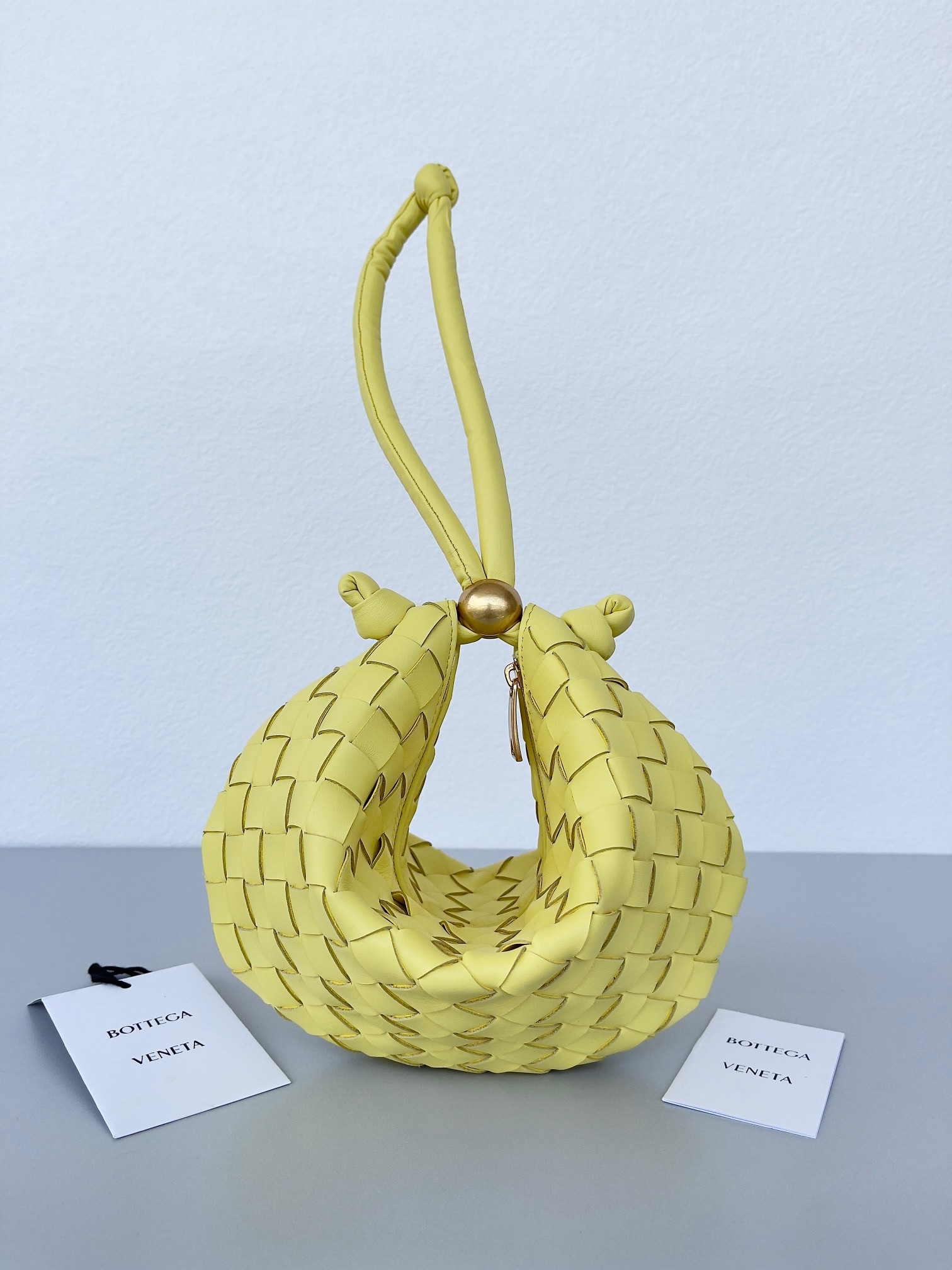 bo*te*ga Ve*ne*ta turn