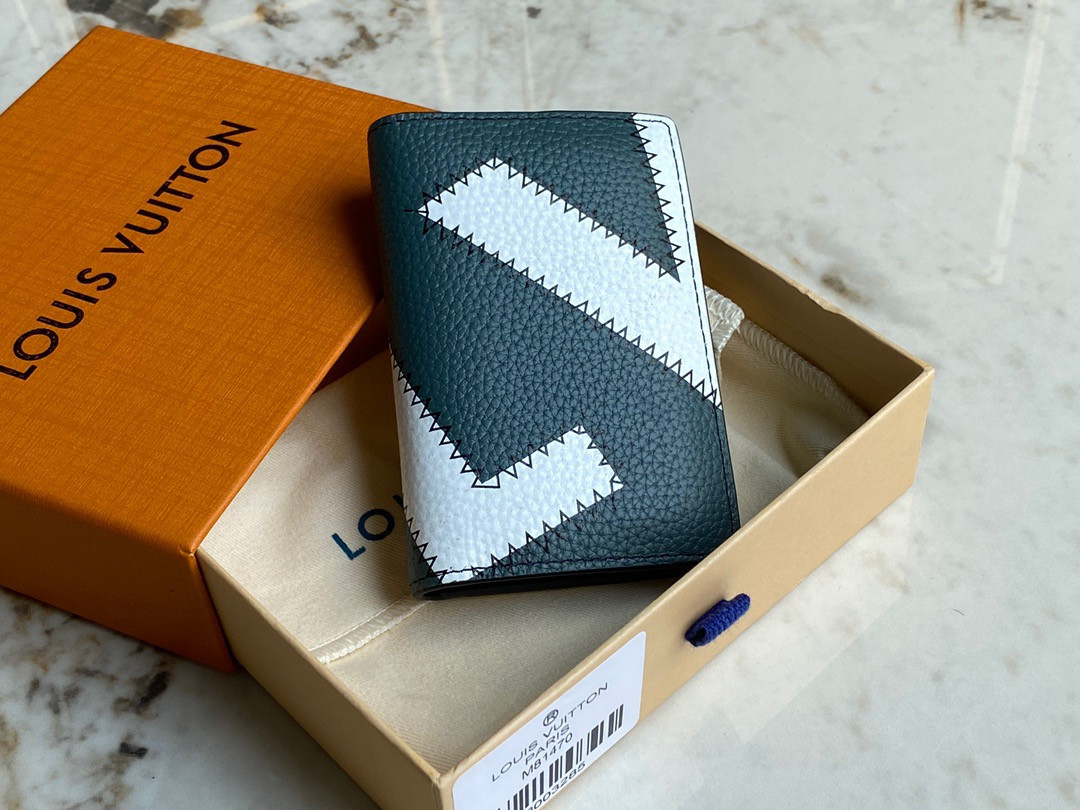 l0*is V*t0n pocket organizer