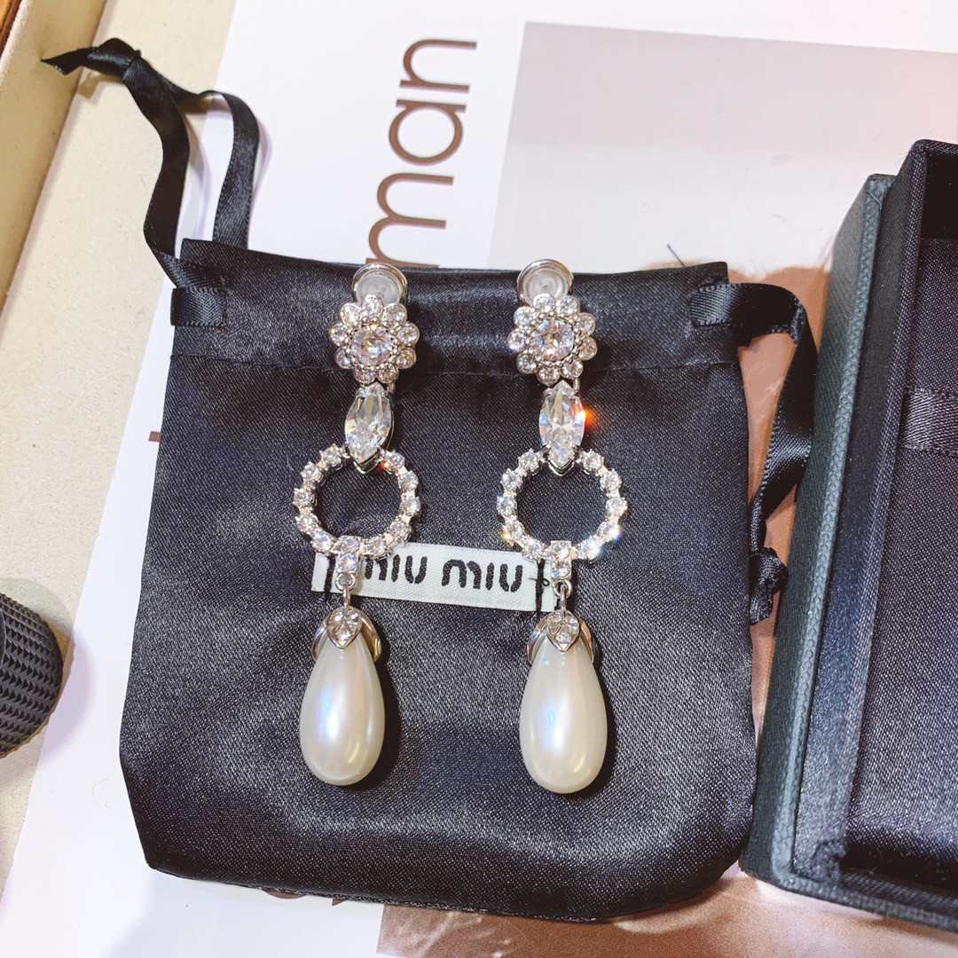 MIU MIU EARRINGS