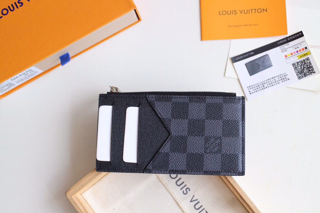 l0*is V*t0n coin card holder